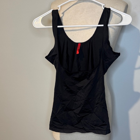 SPANX Black Sleeveless shapwear cami Top - Picture 1 of 4
